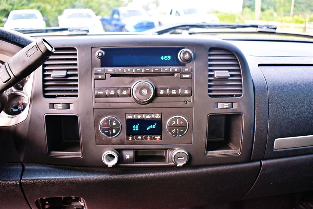 2011 GMC Sierra 1500 SLE photo