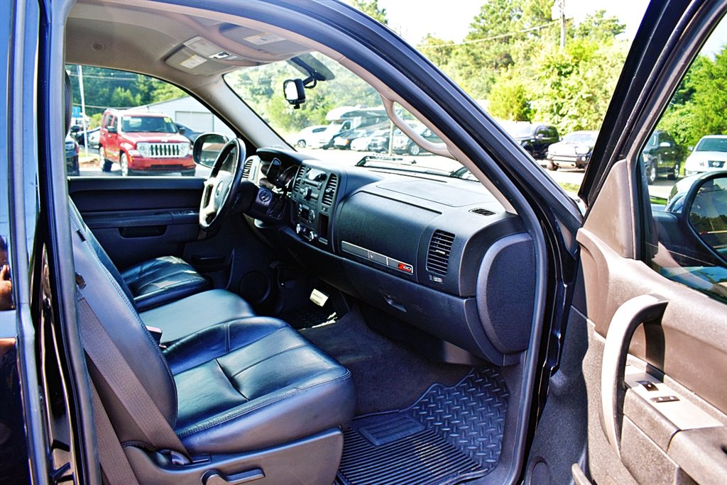 2011 GMC Sierra 1500 SLE photo