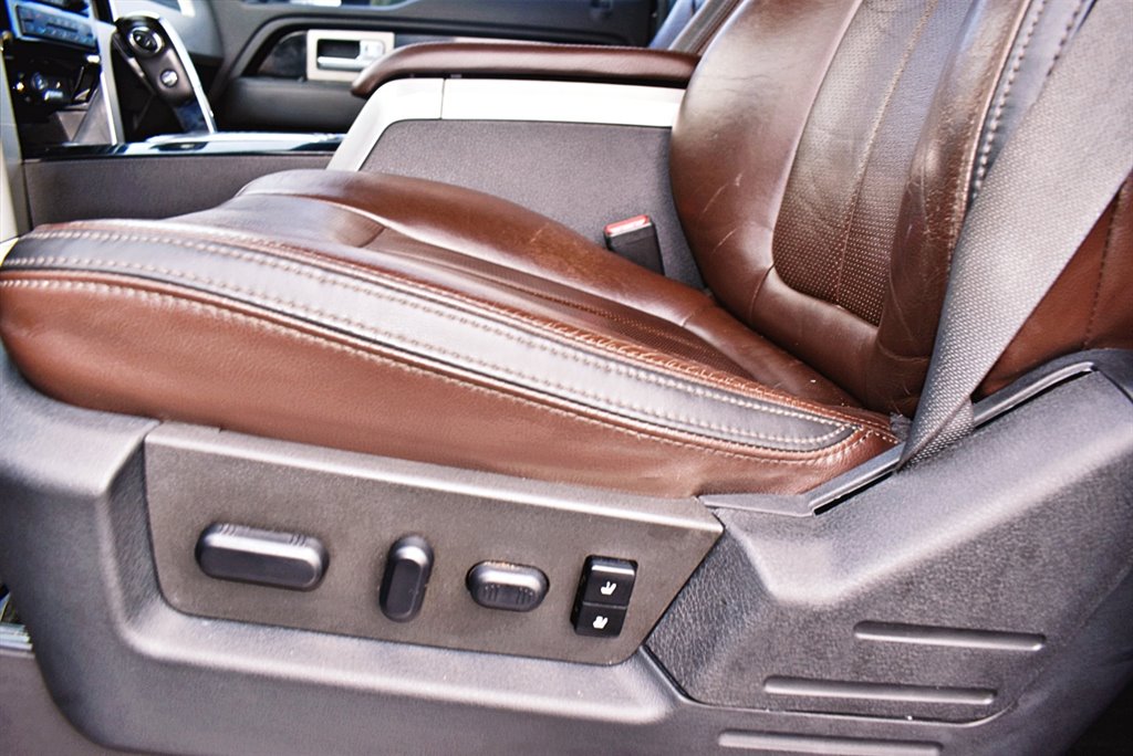 2011 Ford F-150 Lariat photo