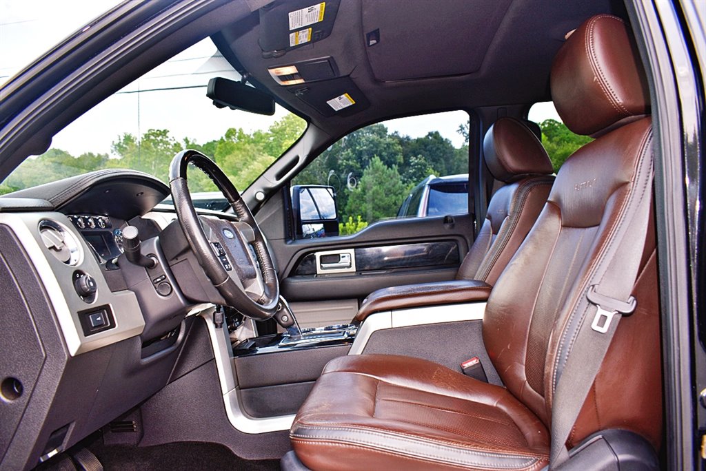 2011 Ford F-150 Lariat photo
