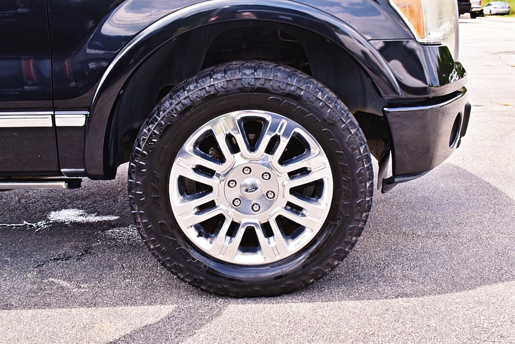 2011 Ford F-150 Lariat photo