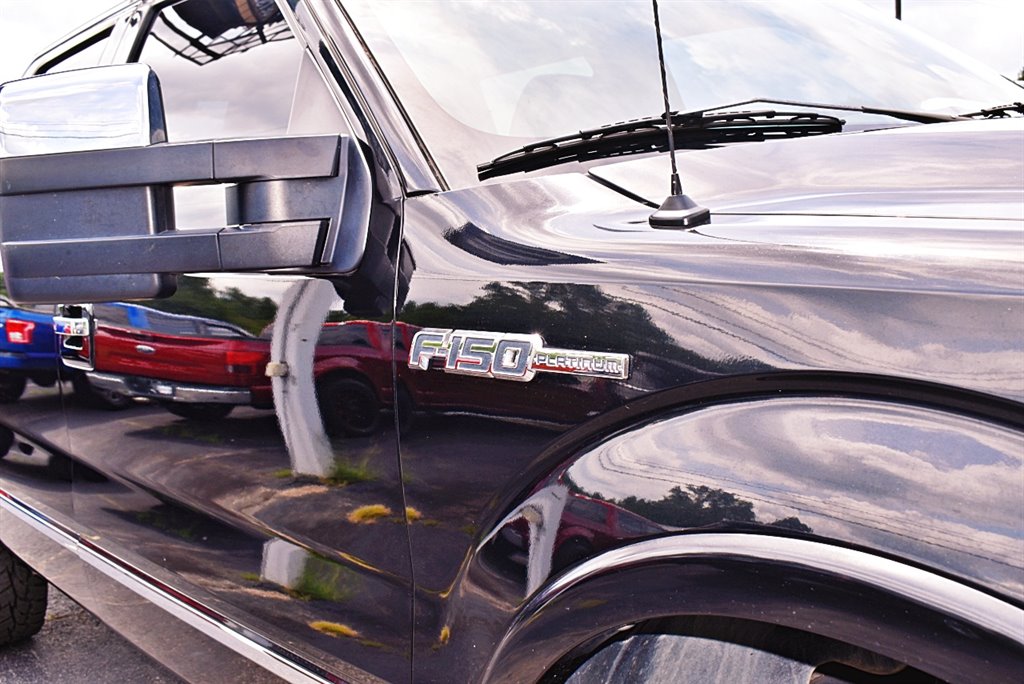 2011 Ford F-150 Lariat photo