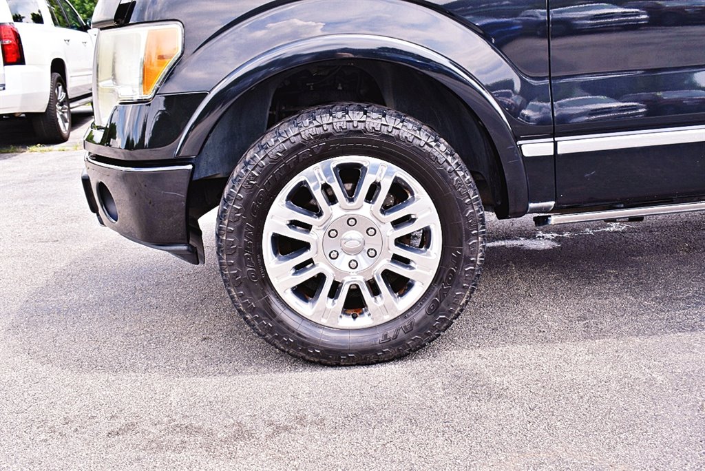 2011 Ford F-150 Lariat photo