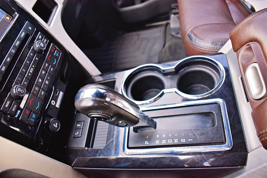 2011 Ford F-150 Lariat photo