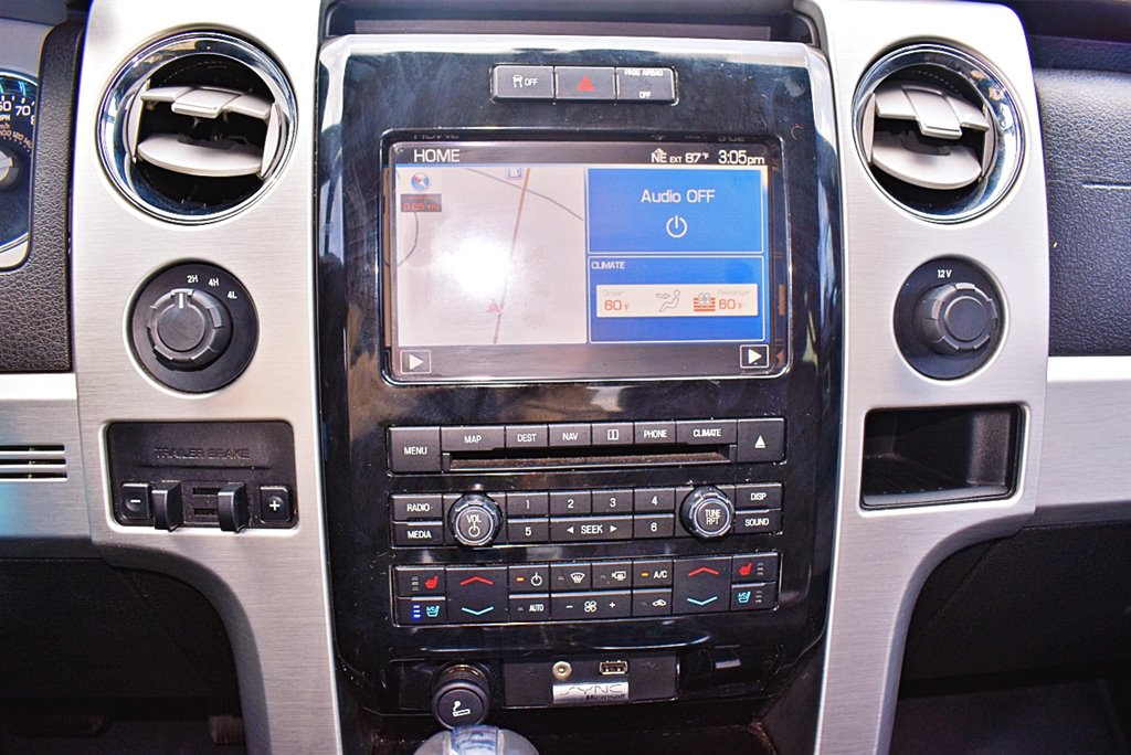 2011 Ford F-150 Lariat photo
