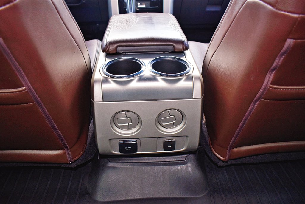 2011 Ford F-150 Lariat photo