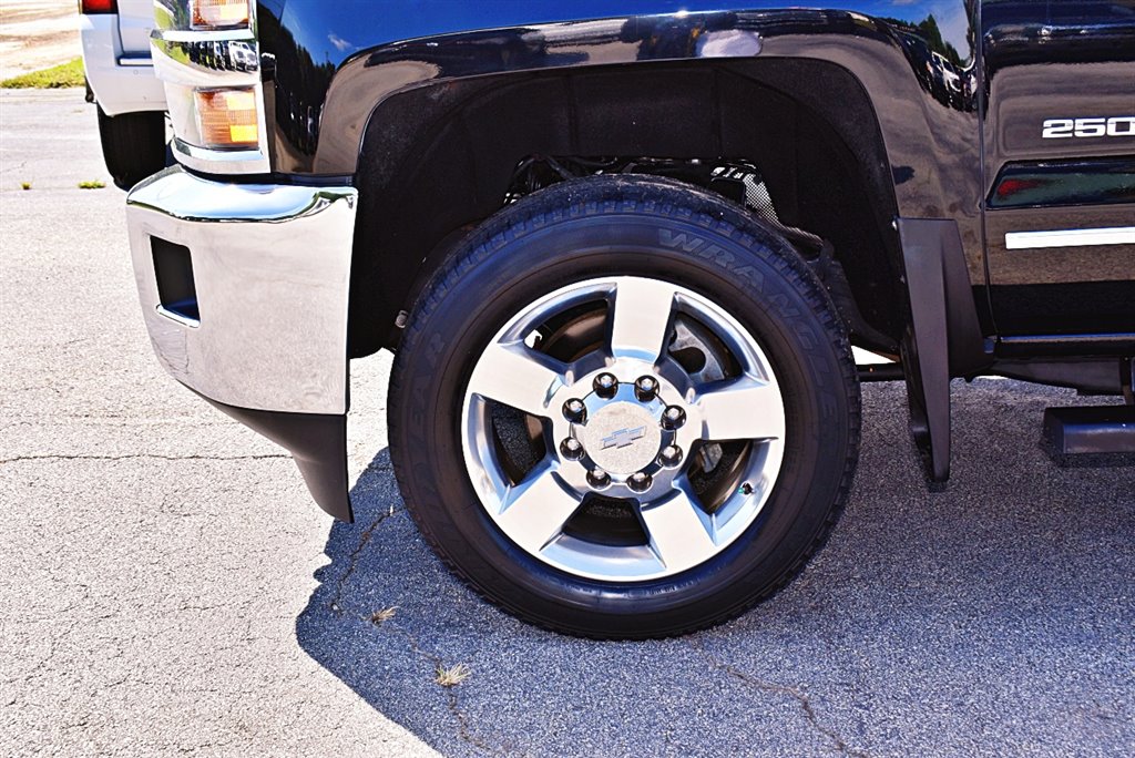 2016 Chevrolet Silverado 2500 LTZ photo