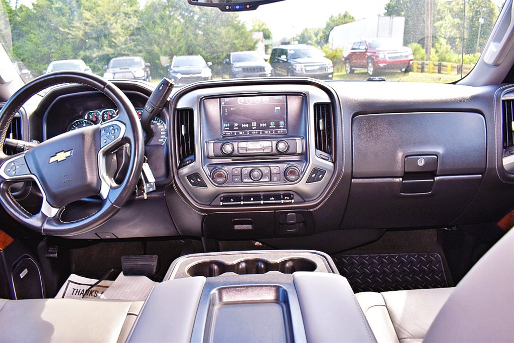 2016 Chevrolet Silverado 2500 LTZ photo