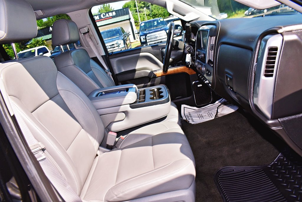 2016 Chevrolet Silverado 2500 LTZ photo