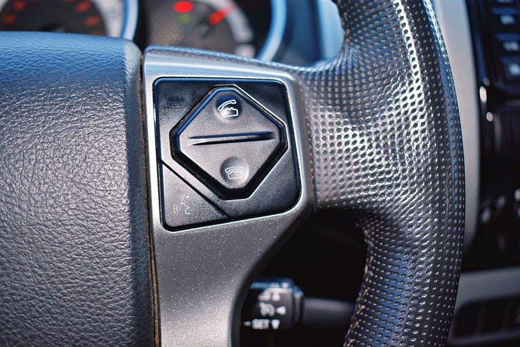2014 Toyota Tacoma V6 photo