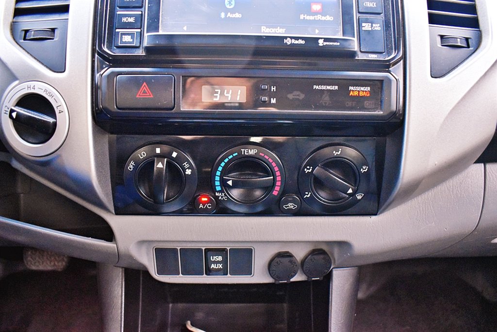 2014 Toyota Tacoma V6 photo