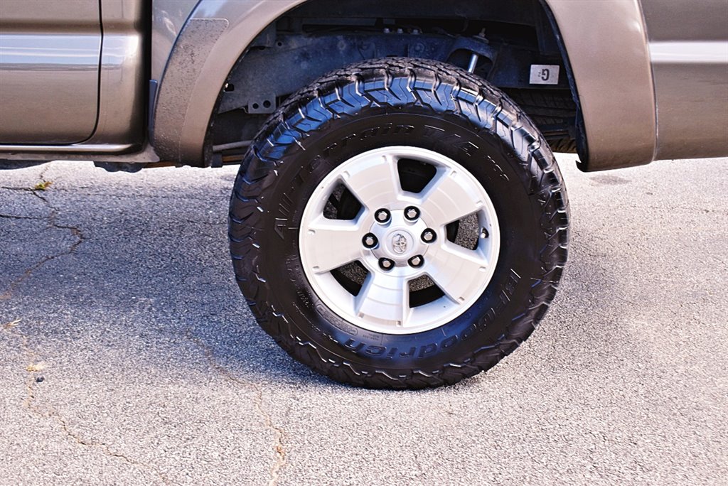 2014 Toyota Tacoma V6 photo