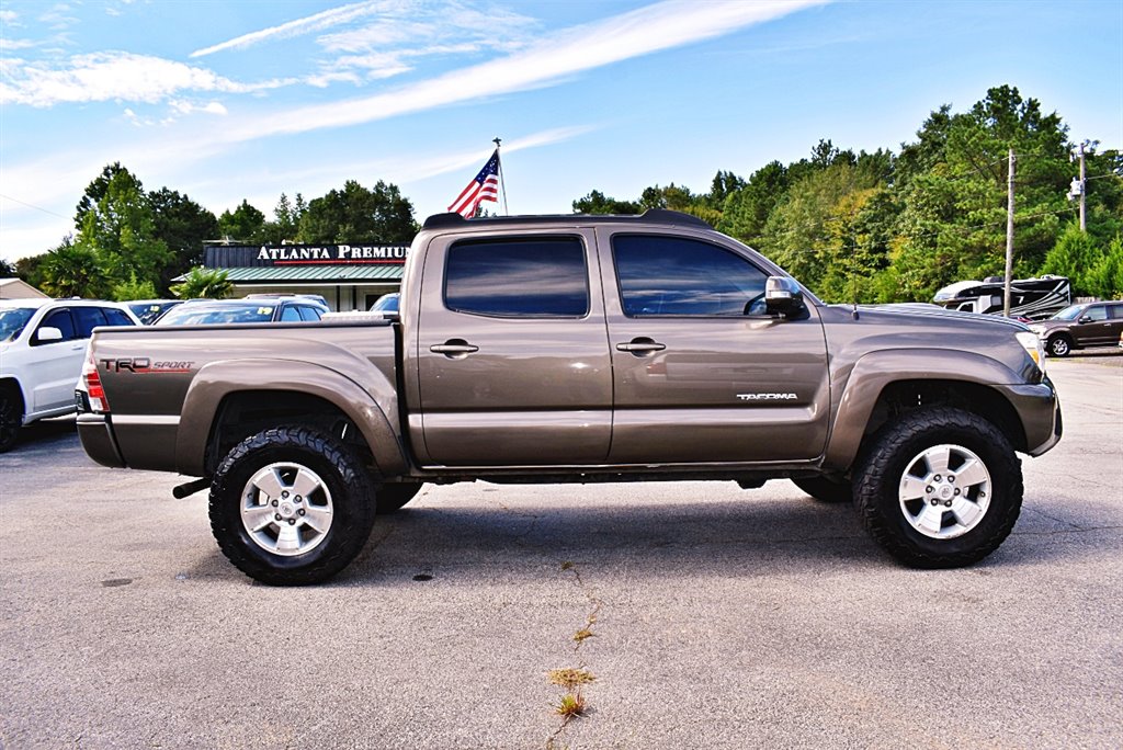 2014 Toyota Tacoma V6 photo