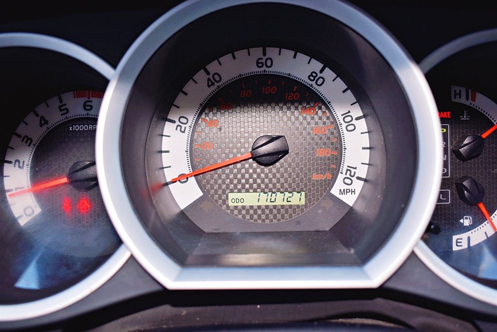2014 Toyota Tacoma V6 photo