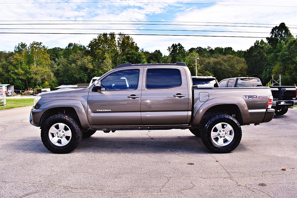 2014 Toyota Tacoma V6 photo