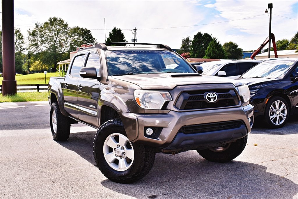 2014 Toyota Tacoma V6 photo