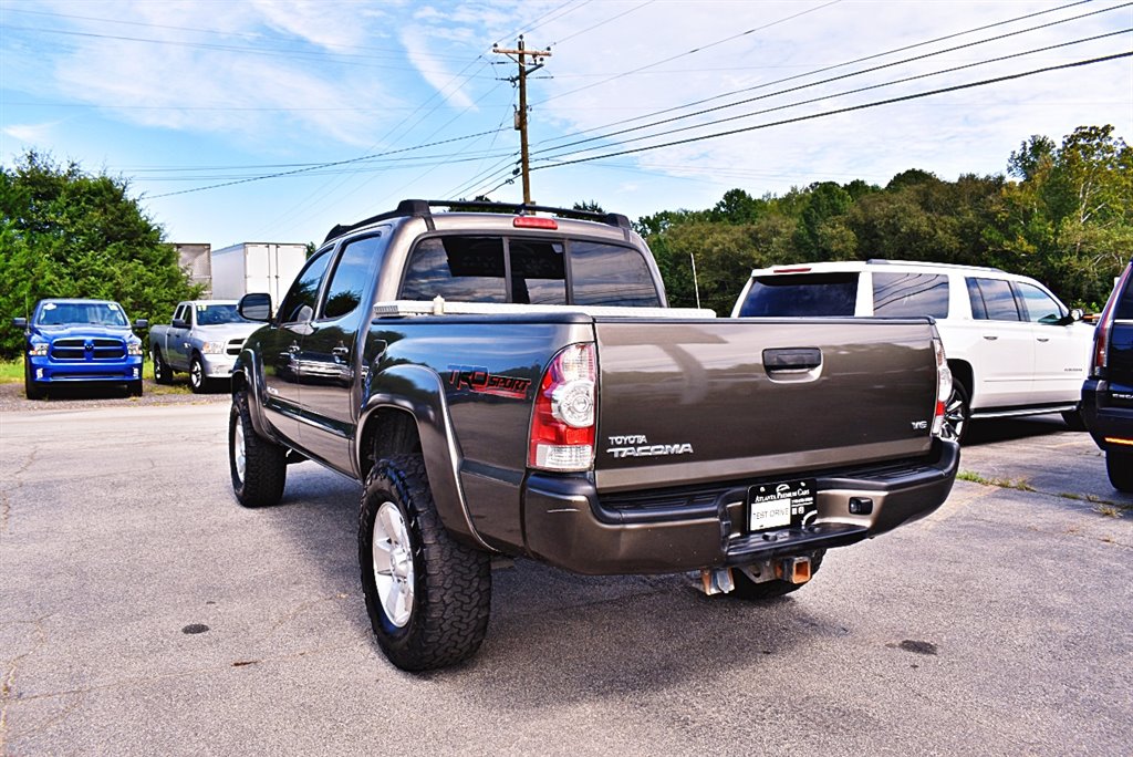 2014 Toyota Tacoma V6 photo