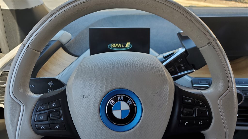 2016 BMW i3 Giga World photo