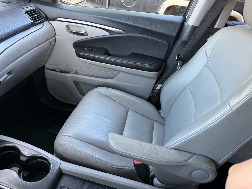 2016 Honda Pilot - $10,999