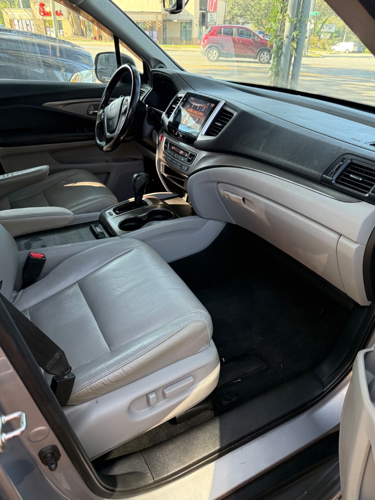 2016 Honda Pilot - $10,999