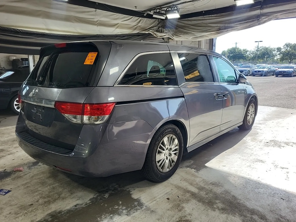 2016 Honda Odyssey - $8,999