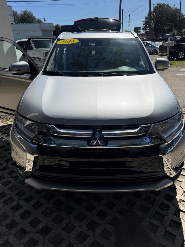2018 Mitsubishi Outlander - $11,999