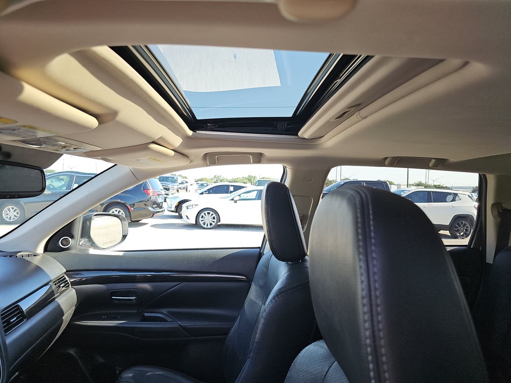 2018 Mitsubishi Outlander - $12,499