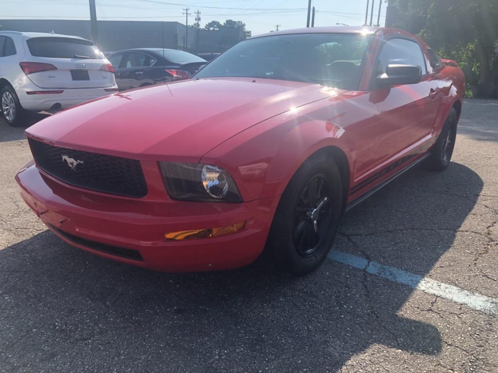 2005 Ford Mustang LS photo