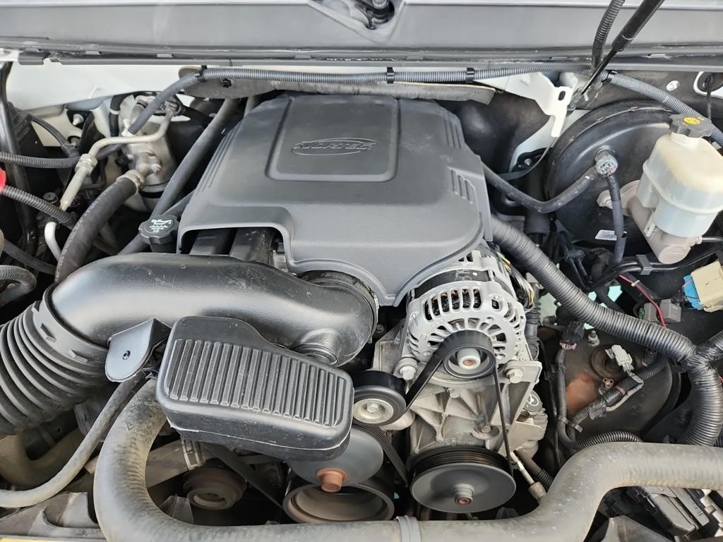 2010 Chevrolet Avalanche - $11,999