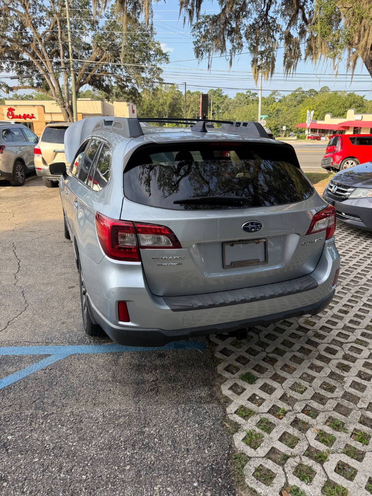 2016 Subaru Outback - $12,999