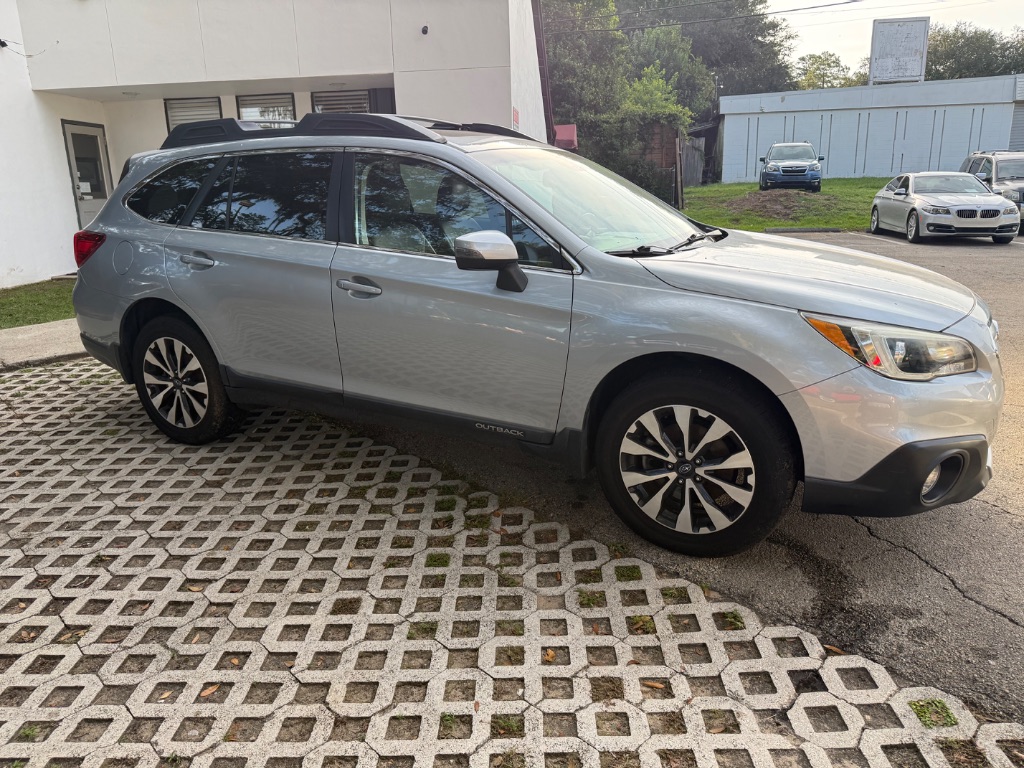 2016 Subaru Outback - $12,999