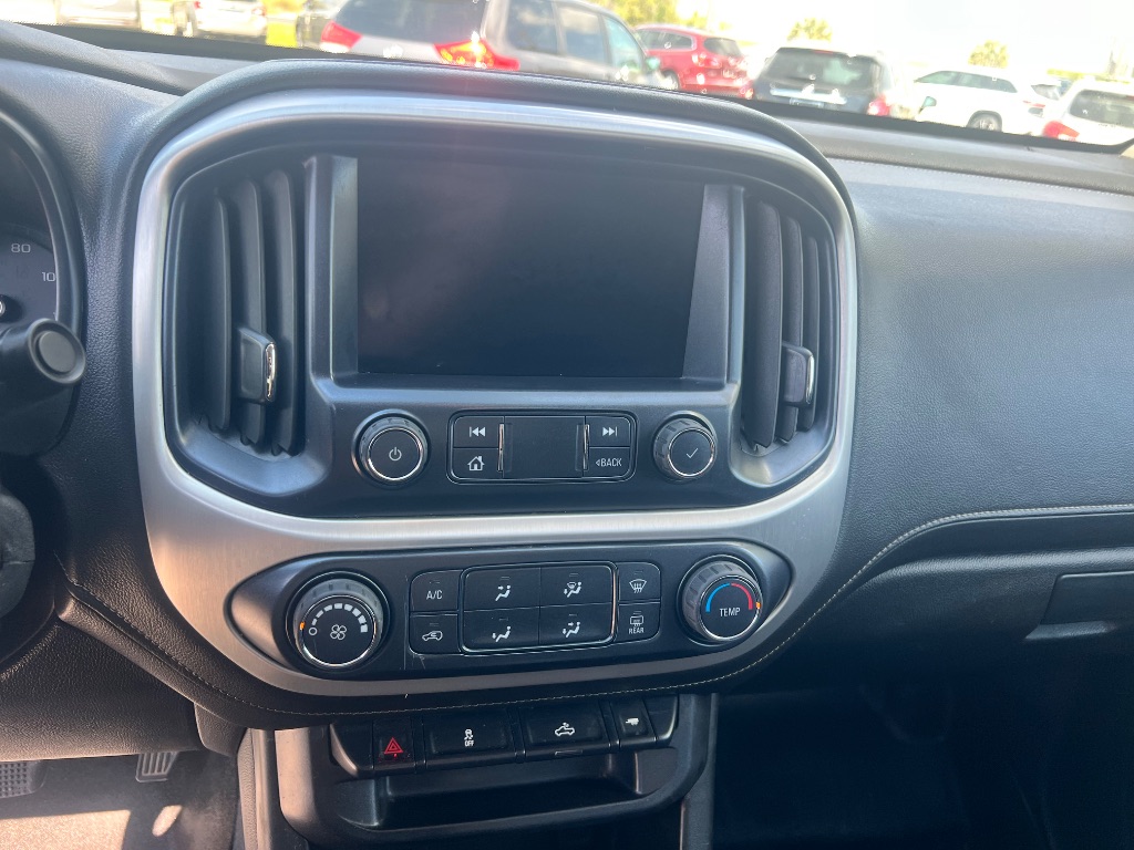 2019 GMC Canyon SLE photo