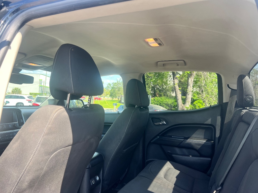 2019 GMC Canyon SLE photo