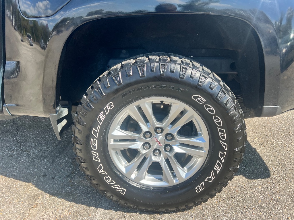 2019 GMC Canyon SLE photo