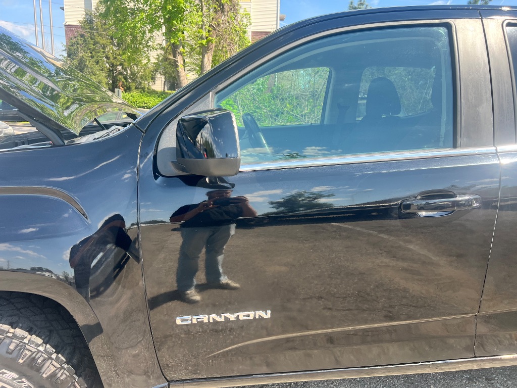 2019 GMC Canyon SLE photo
