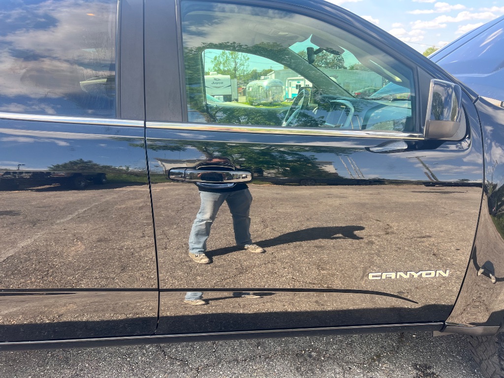 2019 GMC Canyon SLE photo