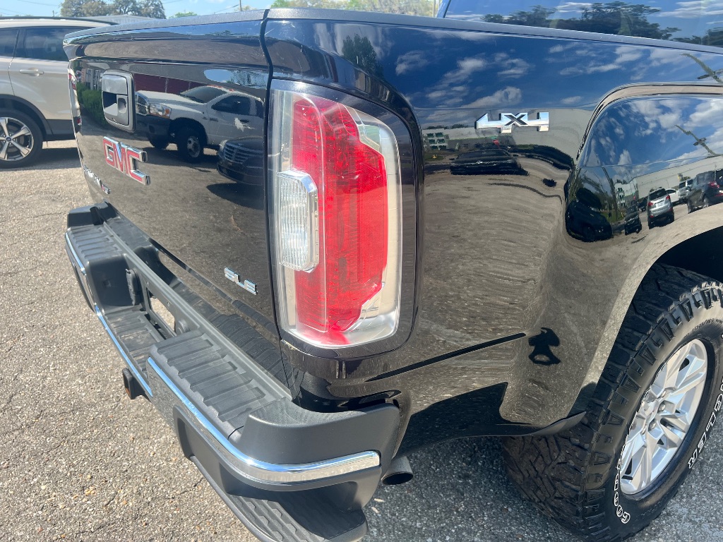 2019 GMC Canyon SLE photo
