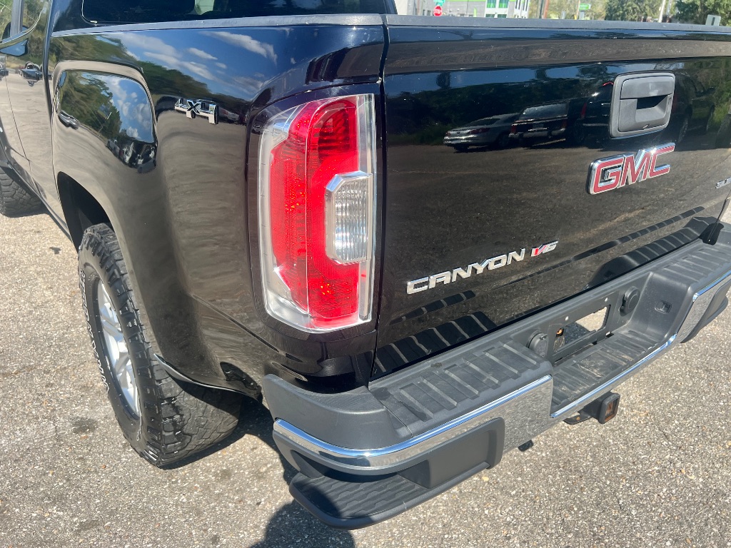 2019 GMC Canyon SLE photo