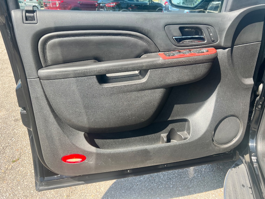 2011 Cadillac Escalade photo