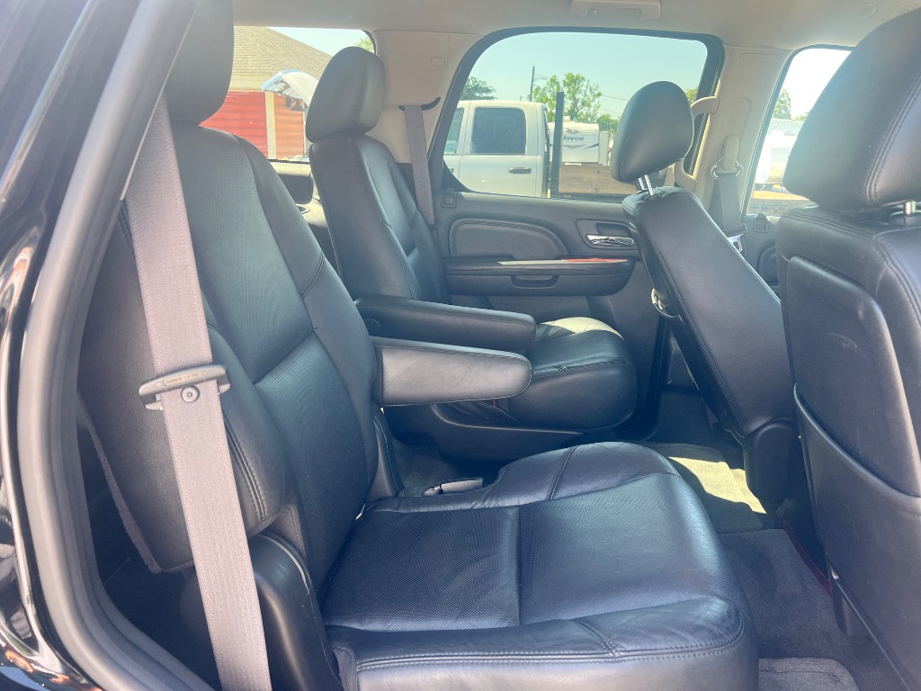 2011 Cadillac Escalade photo