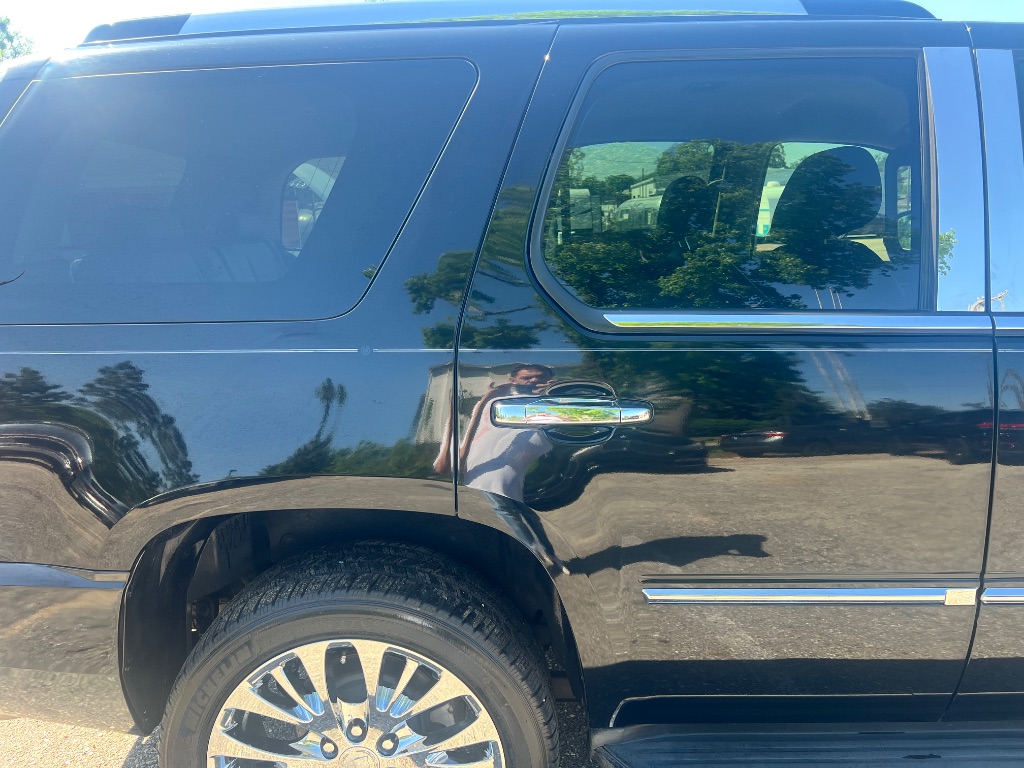 2011 Cadillac Escalade photo