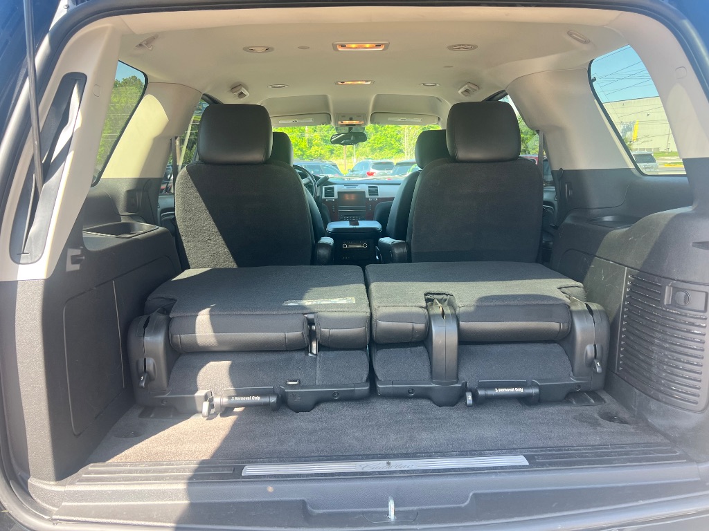 2011 Cadillac Escalade photo