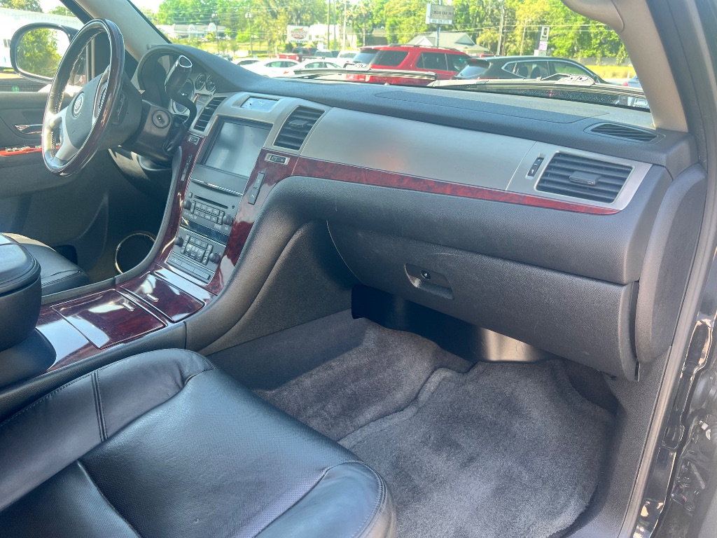 2011 Cadillac Escalade photo