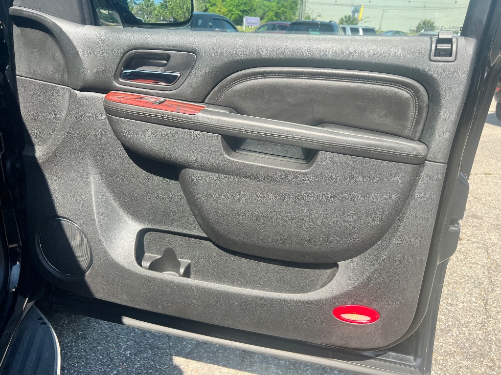 2011 Cadillac Escalade photo