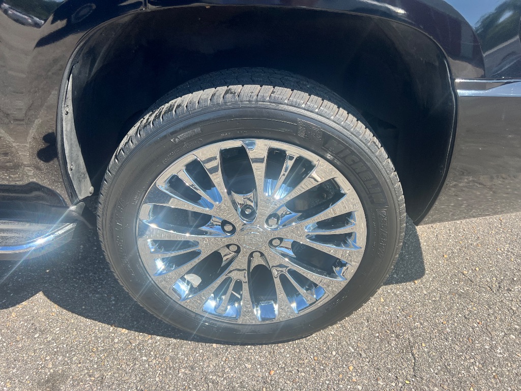 2011 Cadillac Escalade photo