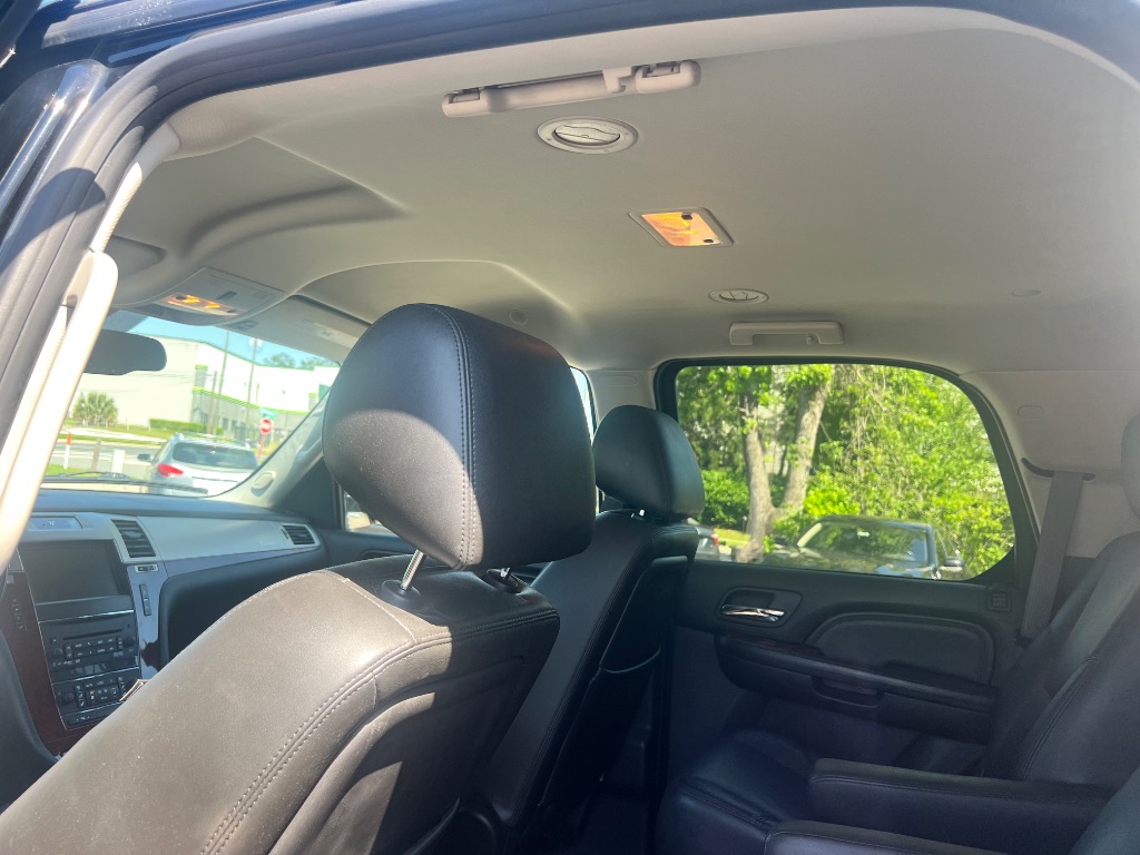 2011 Cadillac Escalade photo