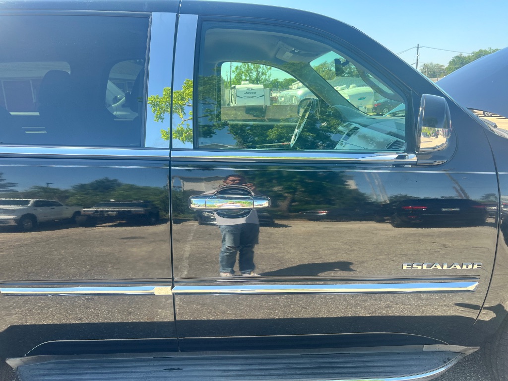 2011 Cadillac Escalade photo