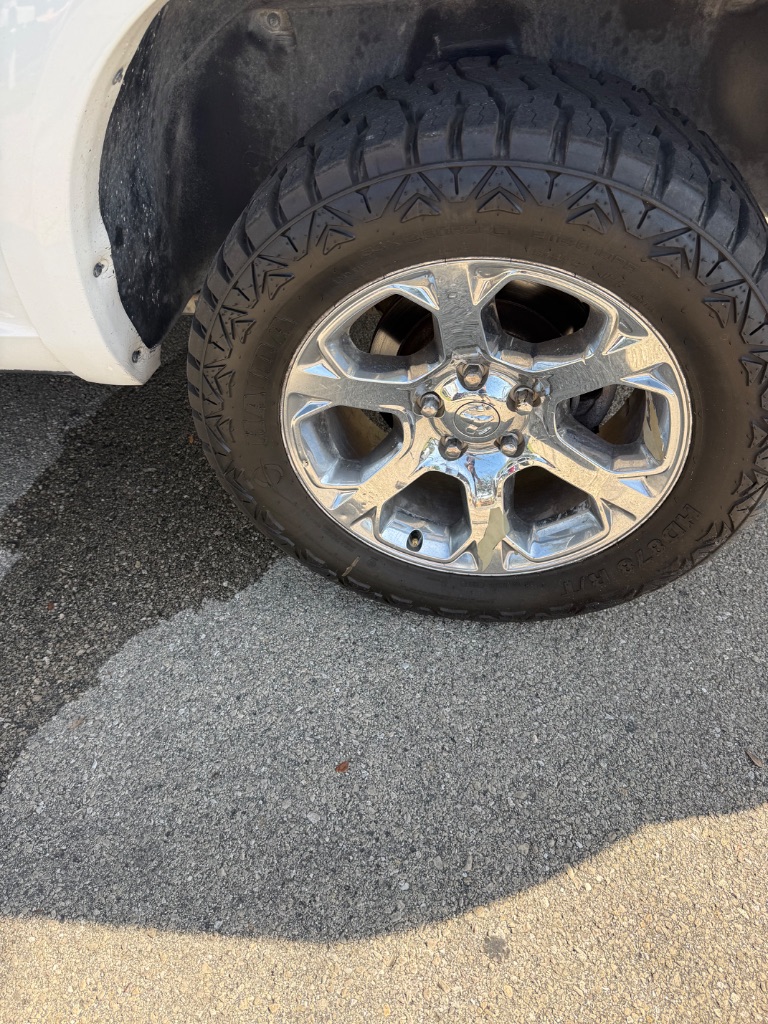 2016 Ram 1500 - $16,999