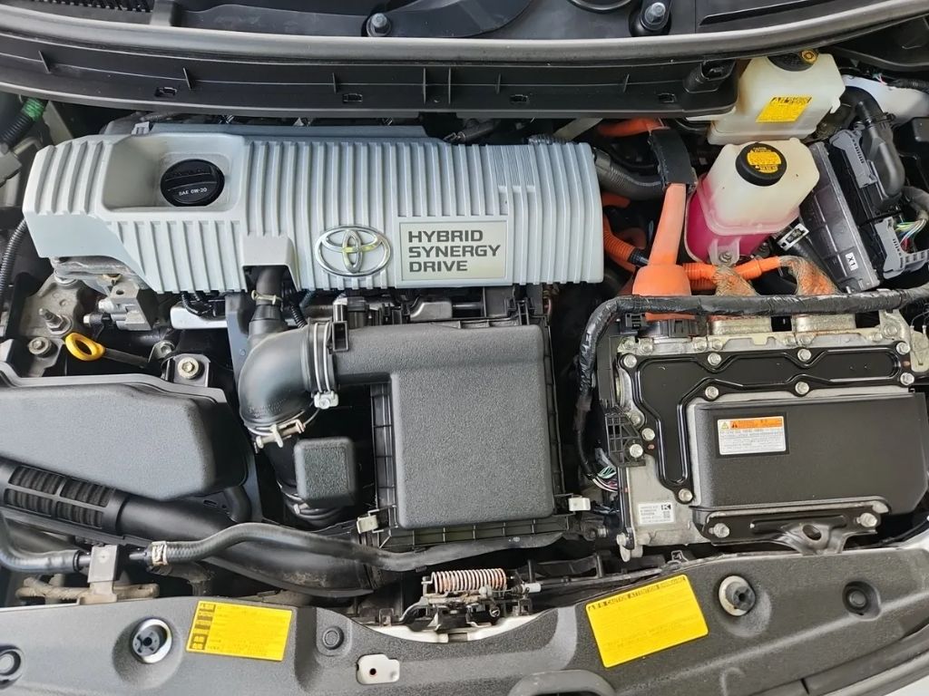 2013 Toyota Prius - $11,999