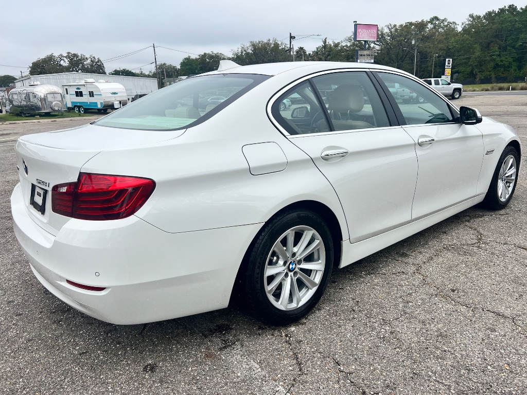 2015 BMW 5-Series 528xi photo